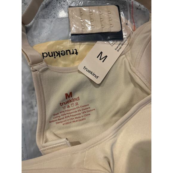 Truekind Everyday Comfort Straps Wireless Shaping Bra Medium - Picture 6 of 8